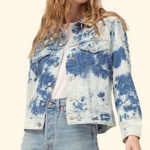 Levi’s jean jacket ‘ex-boyfriend’ trucker NWT women’s size 1x tie-dye denim blue